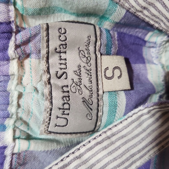 Size Small Urban Surface Plaid Tank Top - Picture 4 of 7